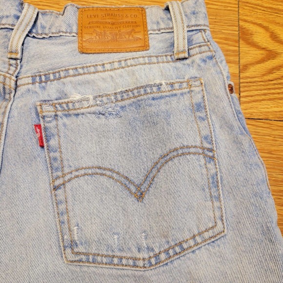 Levi's Light Blue Distressed Jean Shorts - Picture 11 of 12